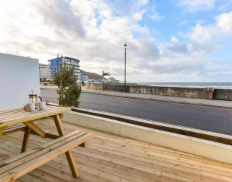 Westward Ho! Beachfront Luxury For 2 Exterior photo
